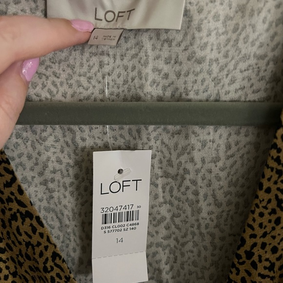 Loft Size 14 Leopard Print V-Neck Midi Shirtdress - Picture 6 of 9